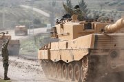 La Turquie attaque une enclave kurde en Syrie